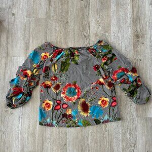Womens Song of Style Floral Ruffle Blouse - M